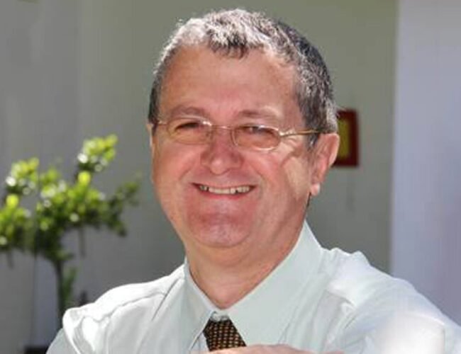 Onofre Restrepo presenta su obra de ficción «El Elegido, entre la ficción y la realidad»