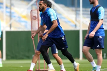 Juninho sigue a la espera de la oferta final del Sevilla