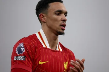 El Liverpool rechaza la primera oferta del Madrid por Alexander-Arnold