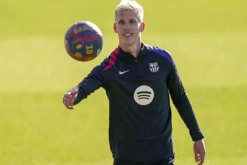 El Barça pide una nueva licencia para Dani Olmo y Pau Víctor y LaLiga dice que «no ha presentado ninguna alternativa» para inscribirlos