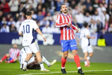 El Atlético, a octavos después de fallar cien ocasiones