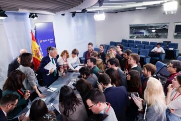 Madrid es la comunidad que recibirá más menores migrantes desde Canarias; Cataluña, la que menos