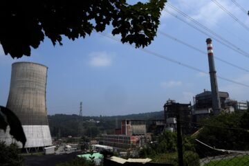 El sistema eléctrico camina con pies de plomo: la cuota del gas se duplica la semana del apagón y continúa por encima de las cifras previas
