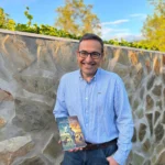 Carlos Antonio Martín Ugena presenta su debut literario con una historia que emociona
