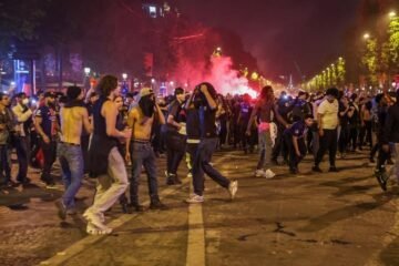 Dos muertos, uno de ellos menor, y más de 550 detenidos por disturbios en París tras la victoria del PSG en la final de la Champions