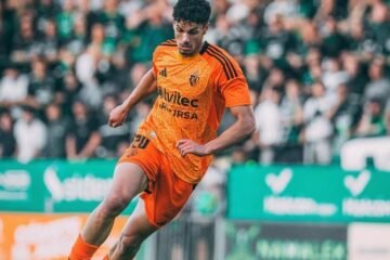 Álex Costa, a un paso de cerrar su fichaje por el Sevilla FC