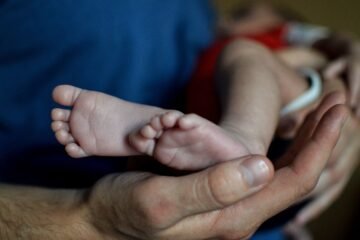 El Instituto de las Mujeres demanda a tres agencias de vientres de alquiler por publicitar y promocionar esta actividad ilegal en España