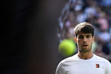 Dónde ver en televisión y online el partido de Alcaraz de Wimbledon hoy y a qué hora juega contra Struff