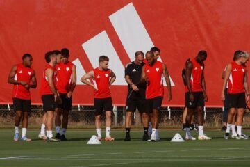 El Sevilla anuncia un amistoso ante el Olympique de Marsella