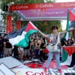 La Vuelta a España acaba en violencia total y sin llegar a la meta