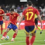 Gonzalo premia la insistencia de España en una remontada agónica