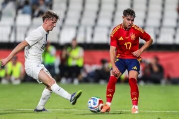 Ángel Ortiz repite titularidad con la sub 21 de España en la remontada in extremis ante Finlandia (2-1)
