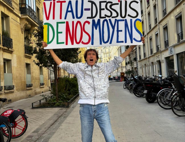 ‘Voltuan’: el hombre de las mil pancartas de Francia