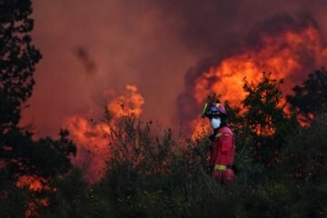 De las sequías a las inundaciones e incendios: los 51 riesgos clave para España ligados al calentamiento