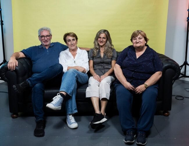 Más de 30 años poniendo voz a ‘Los Simpson’: así son los actores de doblaje de Bart, Lisa, Homer y Marge 