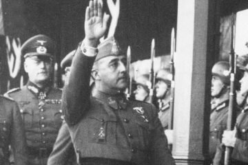 El Gobierno presenta su último informe para fulminar la Fundación Francisco Franco: “Humilla la dignidad de las víctimas”