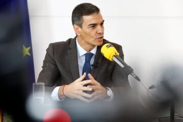El Gobierno requerirá a Ayuso que cumpla con el registro de objetores para la práctica del aborto