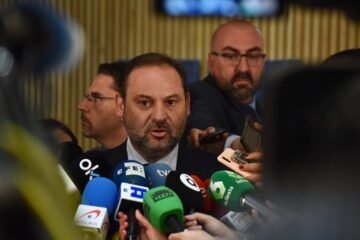 El Supremo reclama a la Audiencia Nacional que investigue los pagos en metálico del PSOE a Ábalos y Koldo García