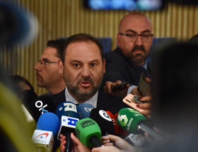 El Supremo reclama a la Audiencia Nacional que investigue los pagos en metálico del PSOE a Ábalos y Koldo García