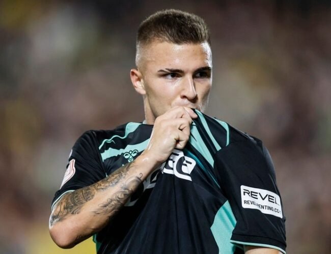 Pablo García hace historia en el Betis: el primer canterano bético que marca en todas las categorías