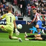 La oscuridad invernal alumbra la cruda realidad del Sevilla