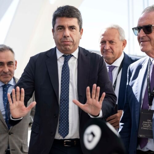 Dirigentes del PP valenciano, a Mazón en privado: “No te dejes hacer un Rita Barberá”