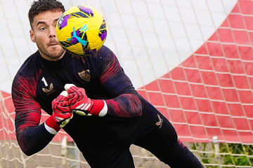 Oficial: Álvaro Fernández rescinde con el Sevilla FC y se marcha al Deportivo