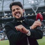 Fornals, recibido en loor de multitudes en el West Ham – Fulham durante sus vacaciones en Londres