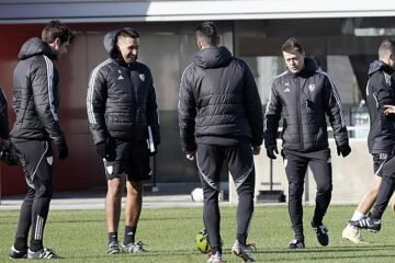 A Almeyda no le preocupan los apercibidos: «Todos están listos para jugar»