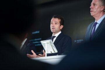 Indra cae un 13,6% en dos sesiones de Bolsa ante el posible relevo de su presidente