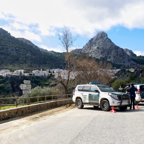 Los 1.600 vecinos de Grazalema regresan a sus casas 11 días después de la colmatación de su acuífero