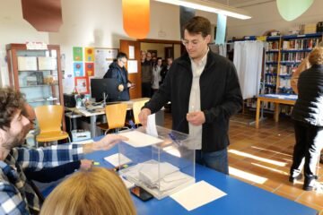 La izquierda “sin jefes en Madrid” sale ganando en las urnas