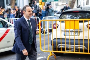 Ábalos, Koldo García y Aldama comparecen por primera vez en el Supremo ante el tribunal que los juzgará