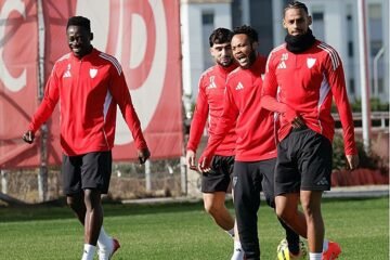 Januzaj vuelve a caerse antes de la visita del Alavés