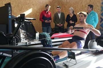 Juanma Moreno inaugura la remodelación del CEAR: «Sevilla tenía una deuda con proyectos abandonados»