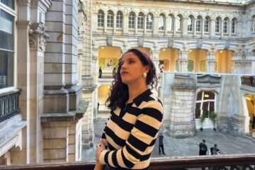 Yenni Paola Zarta Rivera convierte el dolor en esperanza con una obra valiente sobre salud mental