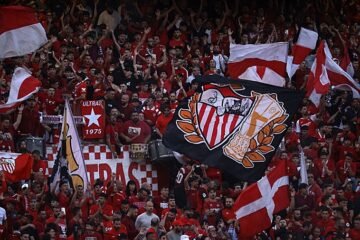 La afición del Sevilla prepara un ambiente de final para el duelo ante el Alavés