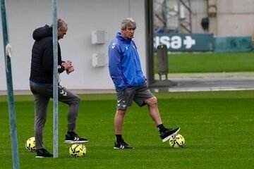 Amrabat regresa a una convocatoria tres meses después