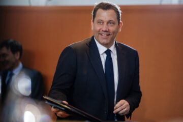 El ministro de Finanzas de Alemania presenta un plan de reformas para que la gente trabaje más