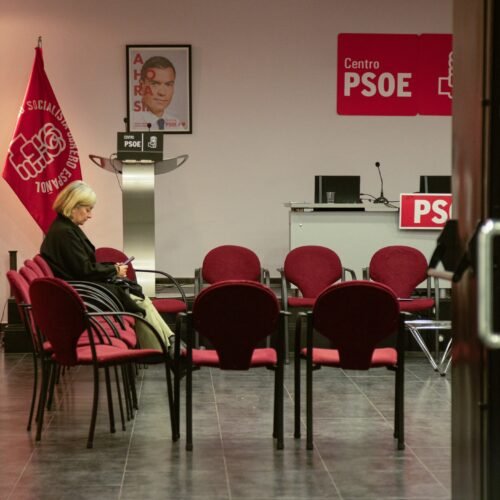 El PSOE contiene la respiración ante las elecciones andaluzas tras la “dulce derrota” de Castilla y León