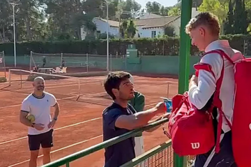 Alcaraz ya tiene otra vez el aliento de Sinner encima