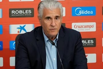 Cordón, claro con Patrik Mercado: «Decidiremos en junio, en función del reconocimiento médico»