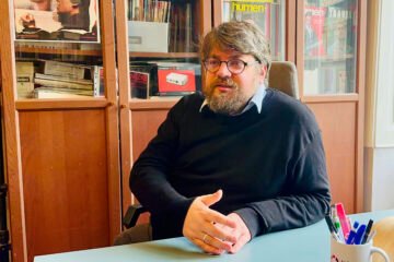 Tamás Dombos, activista gay húngaro: «Hungría no es un país uniformemente homófobo; es un país donde el poder ha decidido usar esos prejuicios»