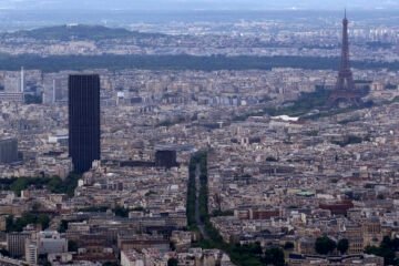 La «metamorfosis» de la torre más odiada de París