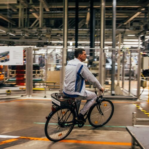 El Gobierno de Merz busca fórmulas para que los alemanes trabajen más