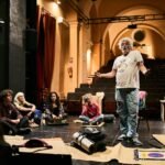 No dormir para crear: 24 horas, 20 personas y un teatro