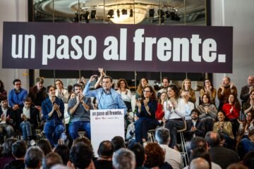 IU afronta nuevo desafío a sus 40 años: encajar en una alianza entre fuerzas “territoriales”