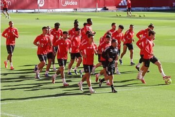 García Plaza descarta a Azpilicueta y duda sobre Peque para el Oviedo – Sevilla