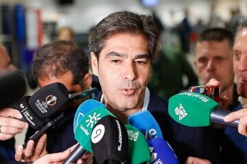 Haro, feliz con Isco en la expedición: «Es muy importante para el Betis y lo sería para casi cualquier club europeo»