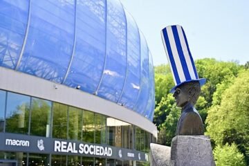 Bildu recuerda a Aitor Zabaleta, hincha de la Real asesinado por un ultra del Atlético, a pocos días de la final de la Copa del Rey